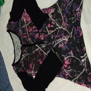 Muddy girl long sleeved shirt